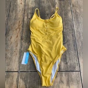 Cupshe One Piece Bathing Suit  Women’s Large Yellow Racerback Gold Button Detail
